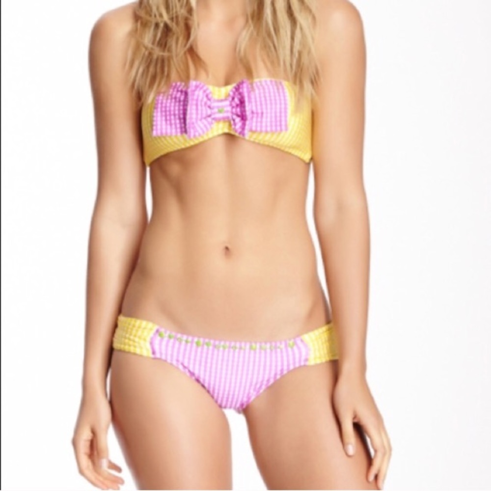 💜💛 beautiful Luli Fama bikini 💛💜